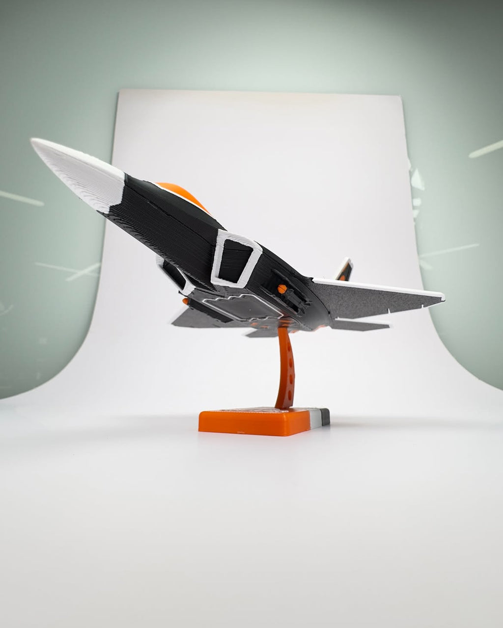 F-22 Raptor — Precision Scale Model