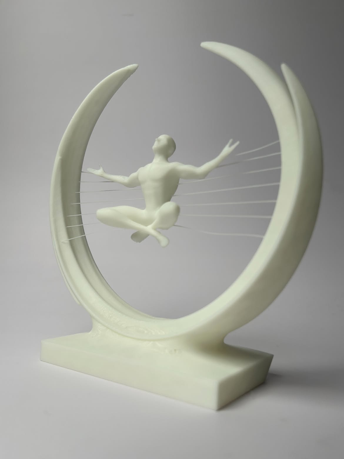 The Floating Yogi — A Study in Gravity-Defying Stillness